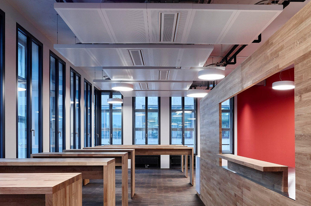 Aktiv og passiv køling med kølebafler fra Barcol-Air. Aktive og passive Køle bafler sikrer optimal ventilation og air condition.