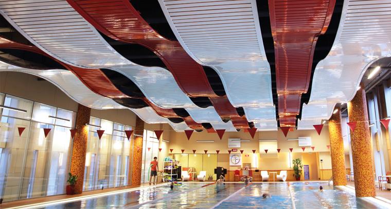 MRAS A/S leverer bæredygtige loftsystemer, facadesystemer og solafskærmning. Lofter, der sikrer optimalt akustisk miljø, robuste facader med stor designfrihed og solafskærmning for det bedste lysindfald.