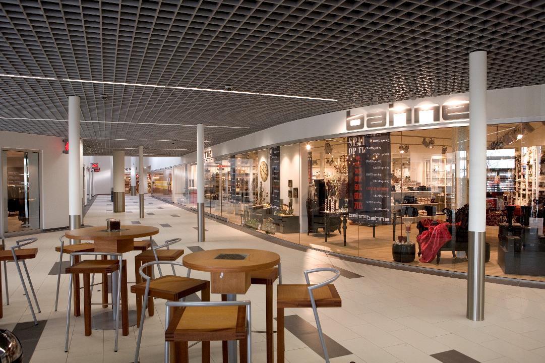 MRAS A/S leverer bæredygtige loftsystemer, facadesystemer og solafskærmning. Lofter, der sikrer optimalt akustisk miljø, robuste facader med stor designfrihed og solafskærmning for det bedste lysindfald.