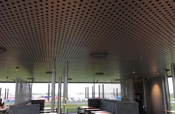 MRAS A/S leverer bæredygtige loftsystemer, facadesystemer og solafskærmning. Smukke og miljømæssigt optimale løsninger.