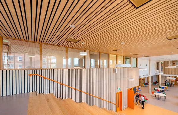 MRAS A/S leverer bæredygtige loftsystemer, facadesystemer og solafskærmning. Smukke og miljømæssigt optimale løsninger.